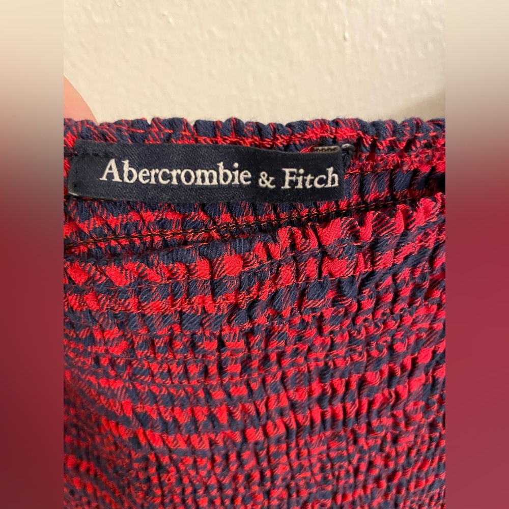 Off shoulder - Picture 2 of 2